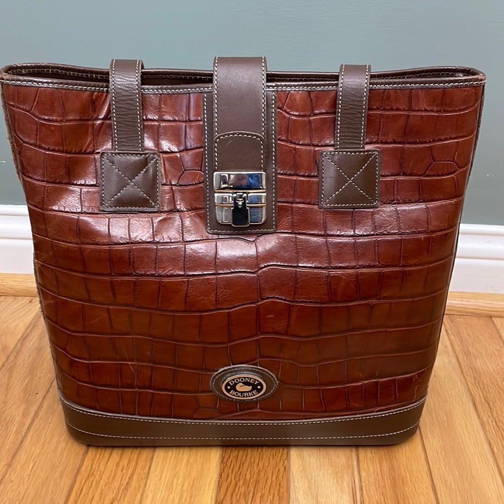 Dooney Bourke